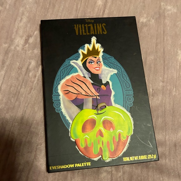 Disney Makeup Bundle - Picture 6 of 12